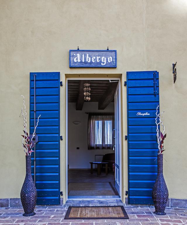 Il Ristoro Del Viandante Hotel Offagna Bagian luar foto